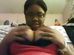 Chubby black teen gf masturbating her