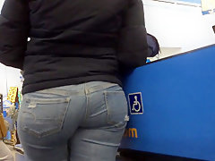 Hotties in leggings candid bbw hot ass